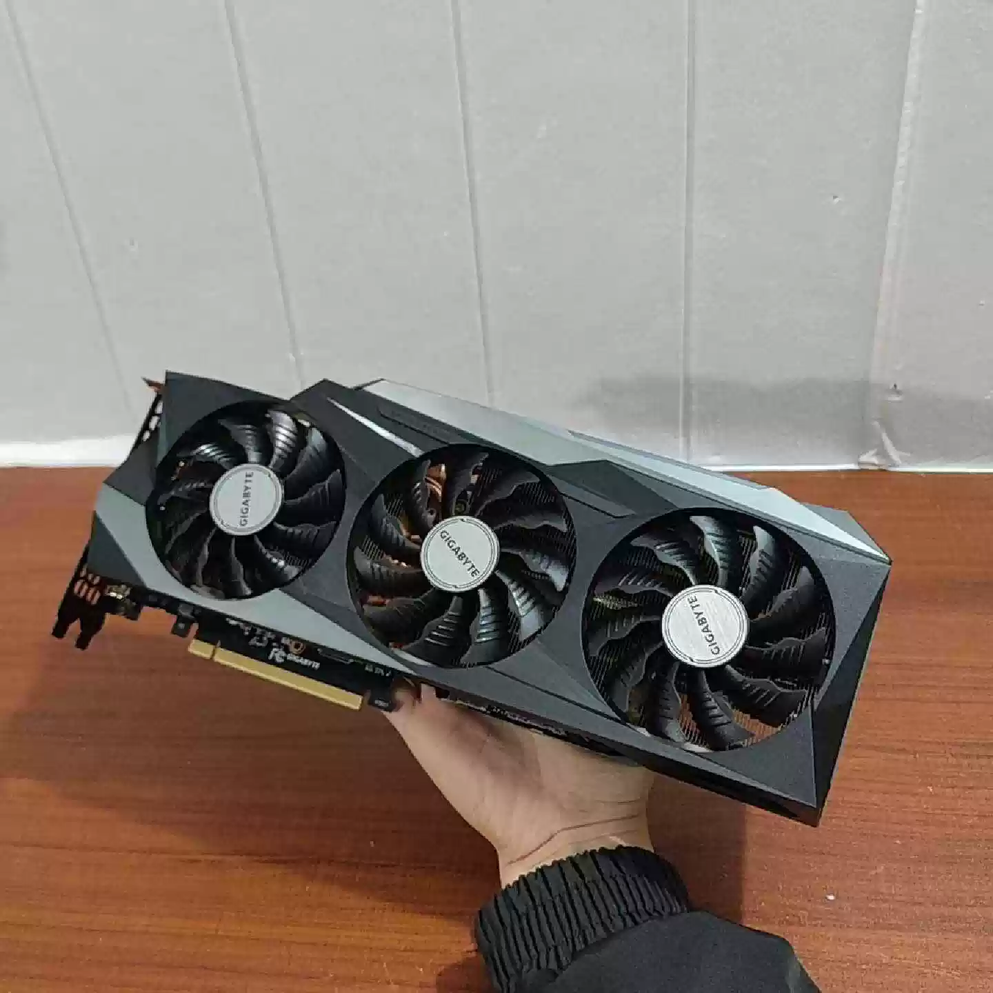 Karta graficzna RTX 3090 24GB  – Graphics Card 24Gb Gddr6X recenzja i cena